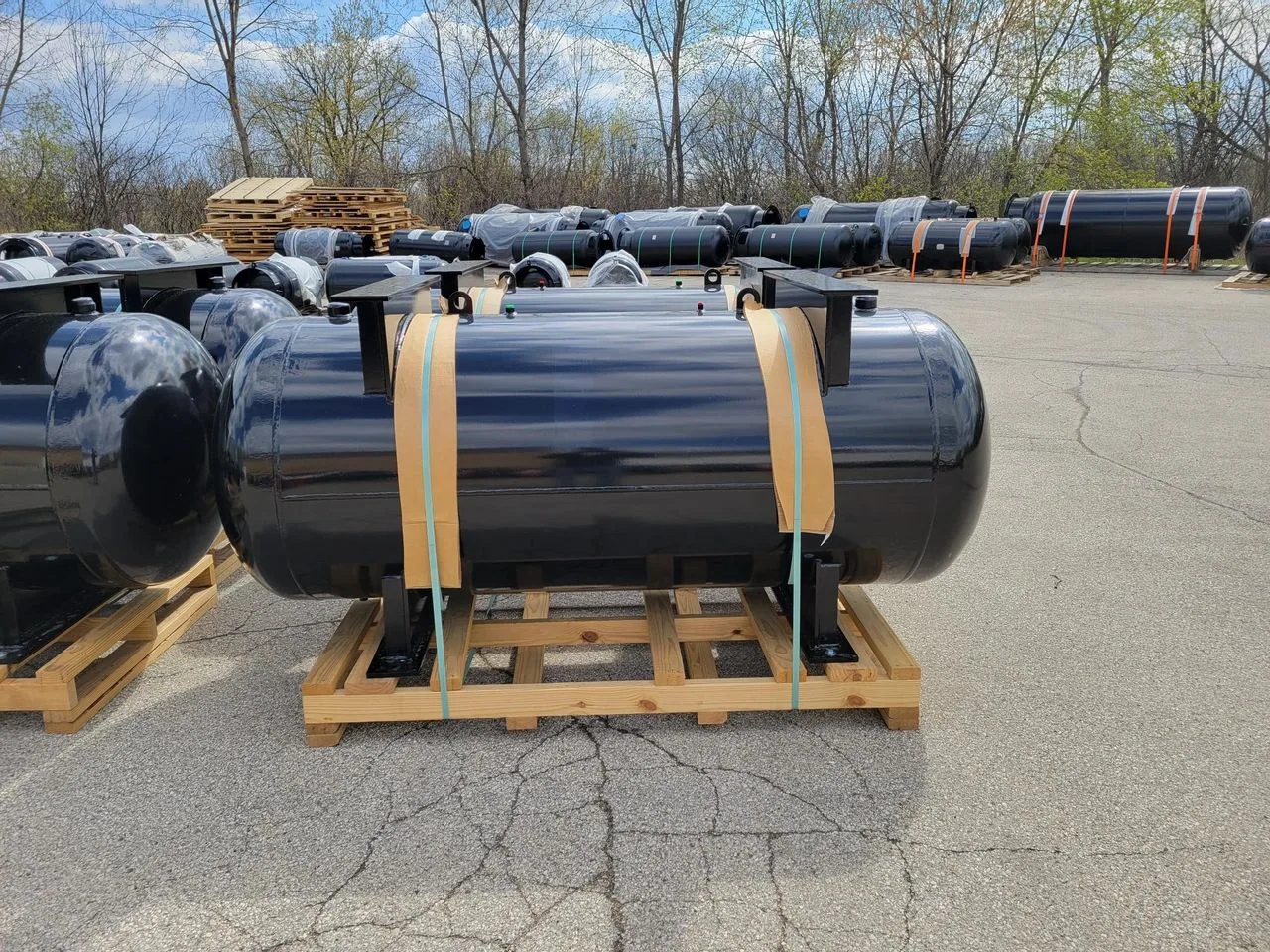 View of nitrogen tanks on wood pallets in various sizes